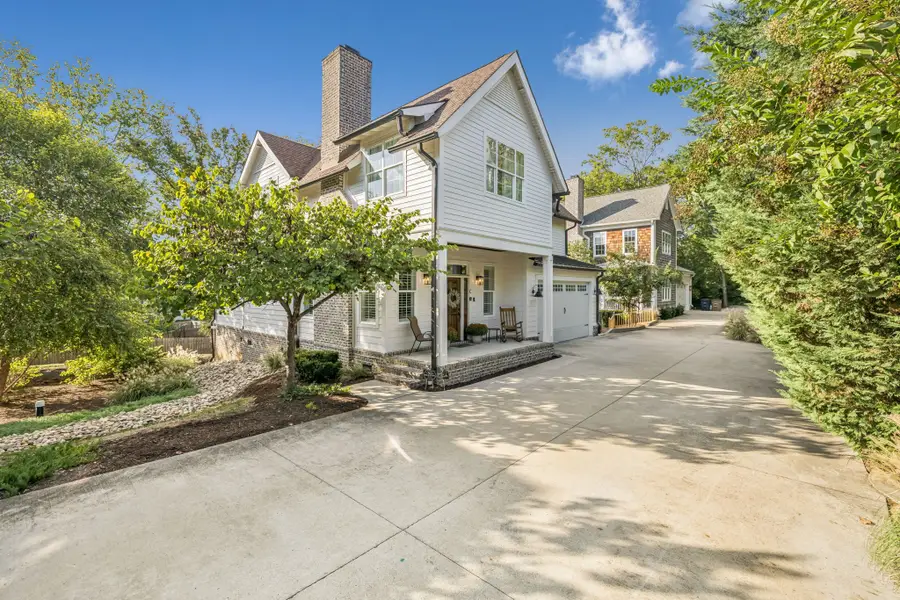 3304C Hobbs Rd, Nashville, TN 37215 - Image #2