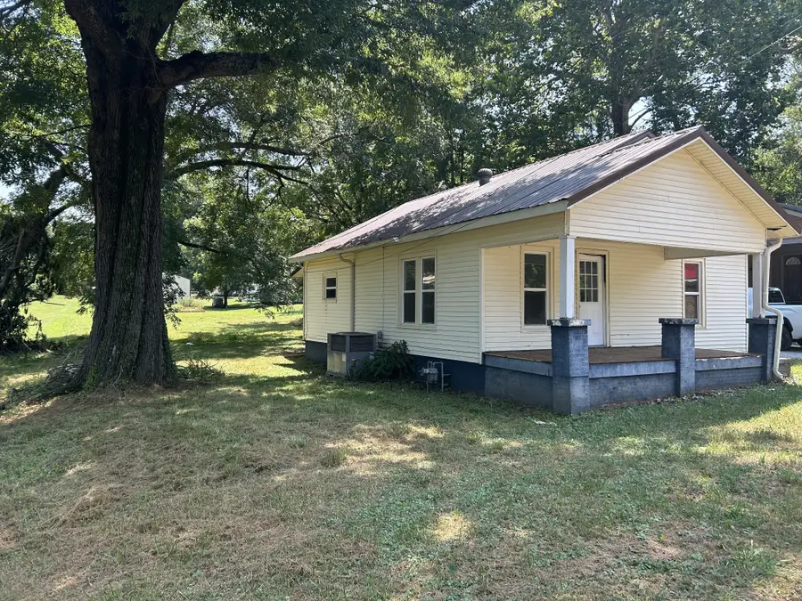 106 Hemlock St, Bruceton, TN 38317 - Image #3