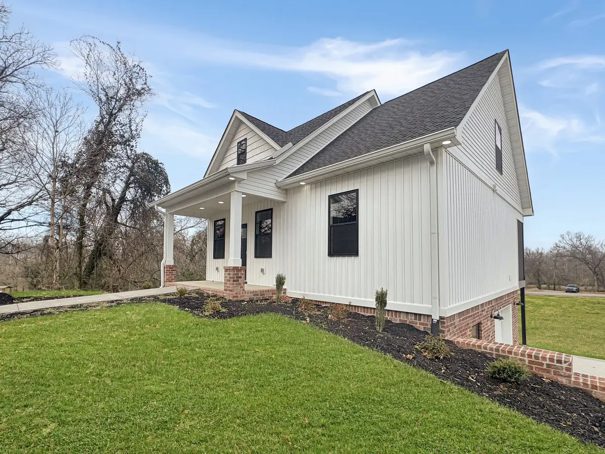 200 Hood St, Dover, TN 37058 - Image #1