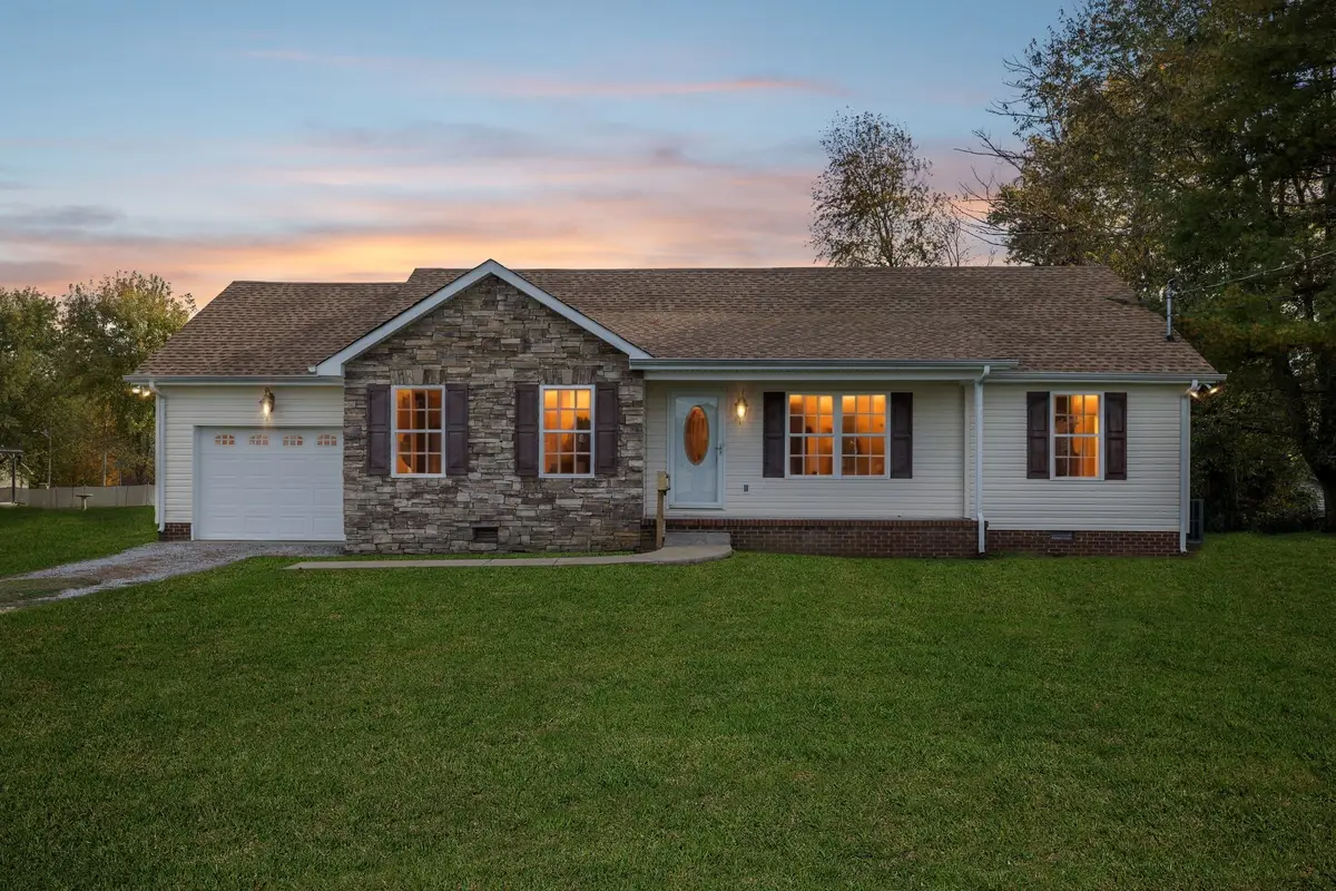 121 High St, Chapel Hill, TN 37034 - Image #1