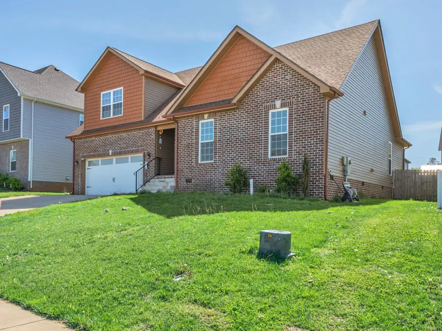 1084 Harrison Way, Clarksville, TN 37042 - Image #2