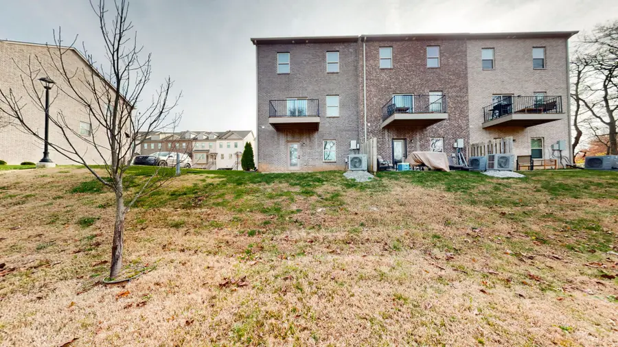 206 Charlotte Everly Cir, Hendersonville, TN 37075 - Image #2