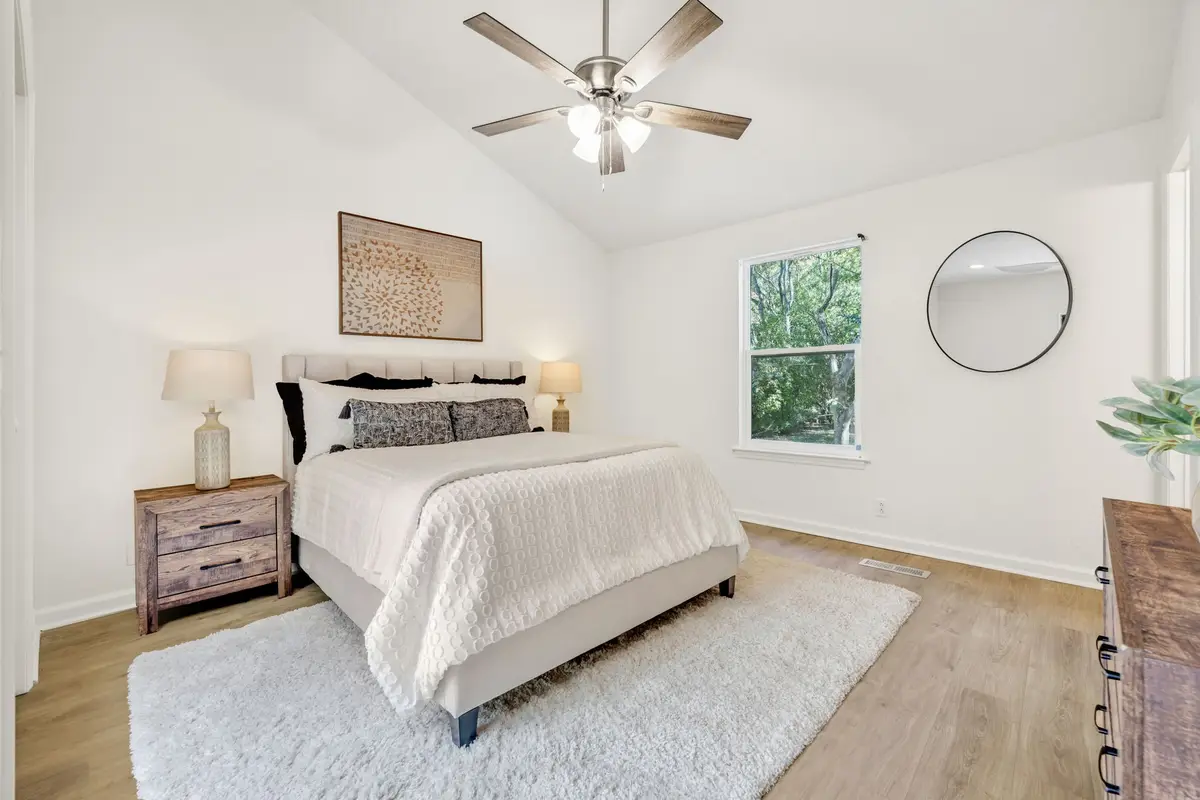 2728 Park Dale Dr, Nashville, TN 37217 - Image #1