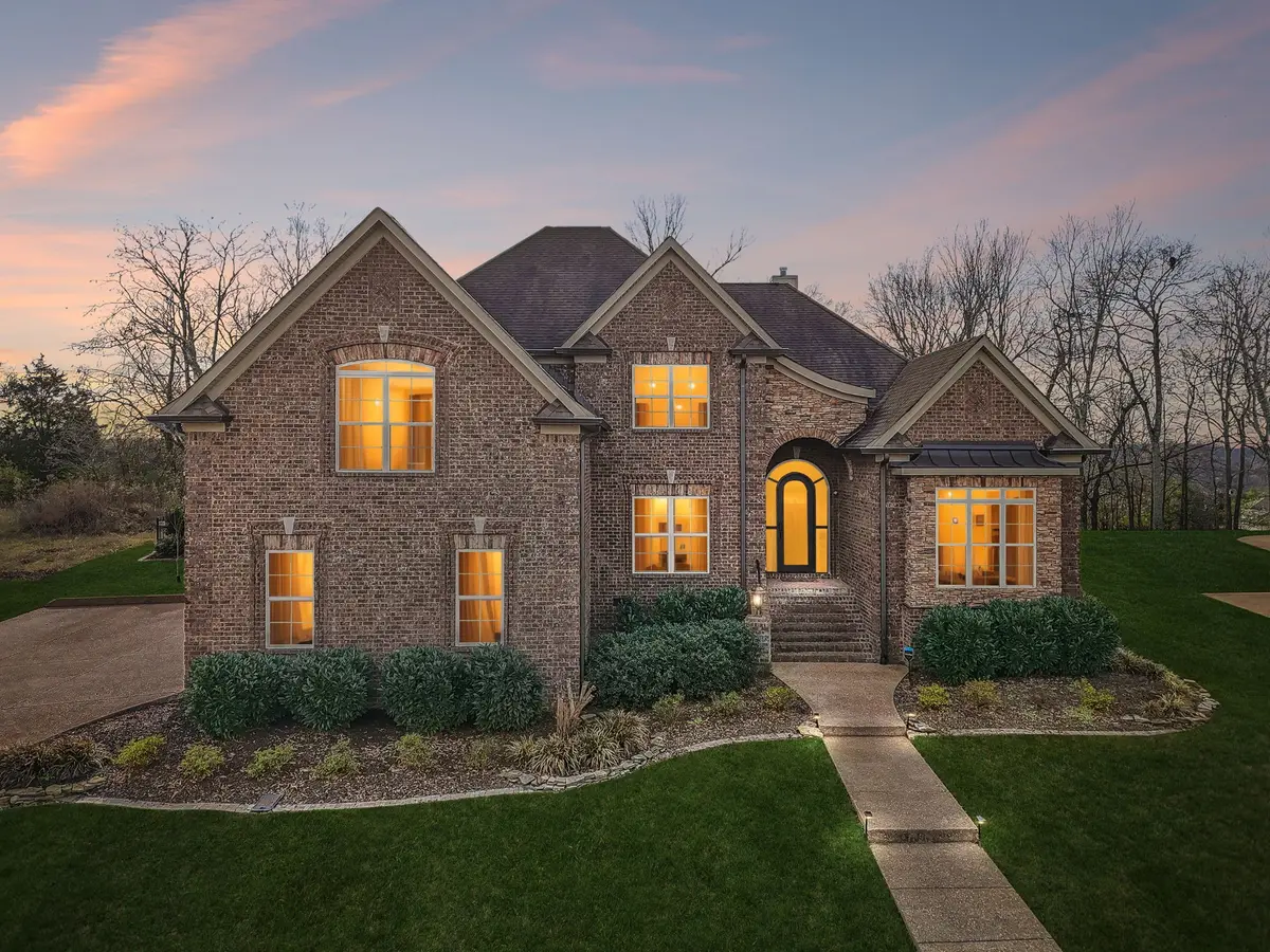 220 Moore Haven Dr, Lebanon, TN 37087 - Image #1