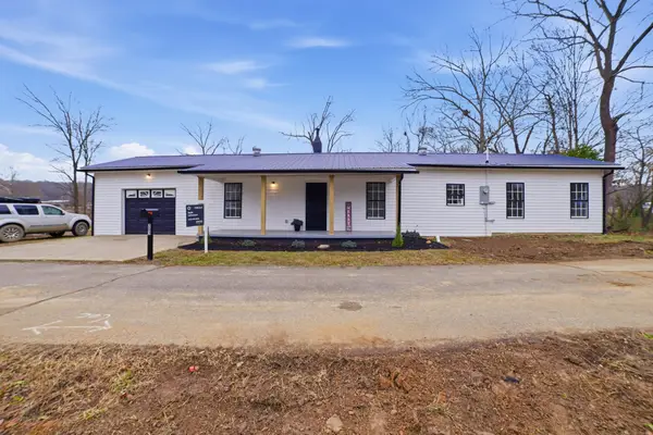 203 E Duffle St, Waverly, TN 37185