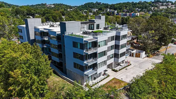 411 Fairpoint Street #402, Chattanooga, TN 37405