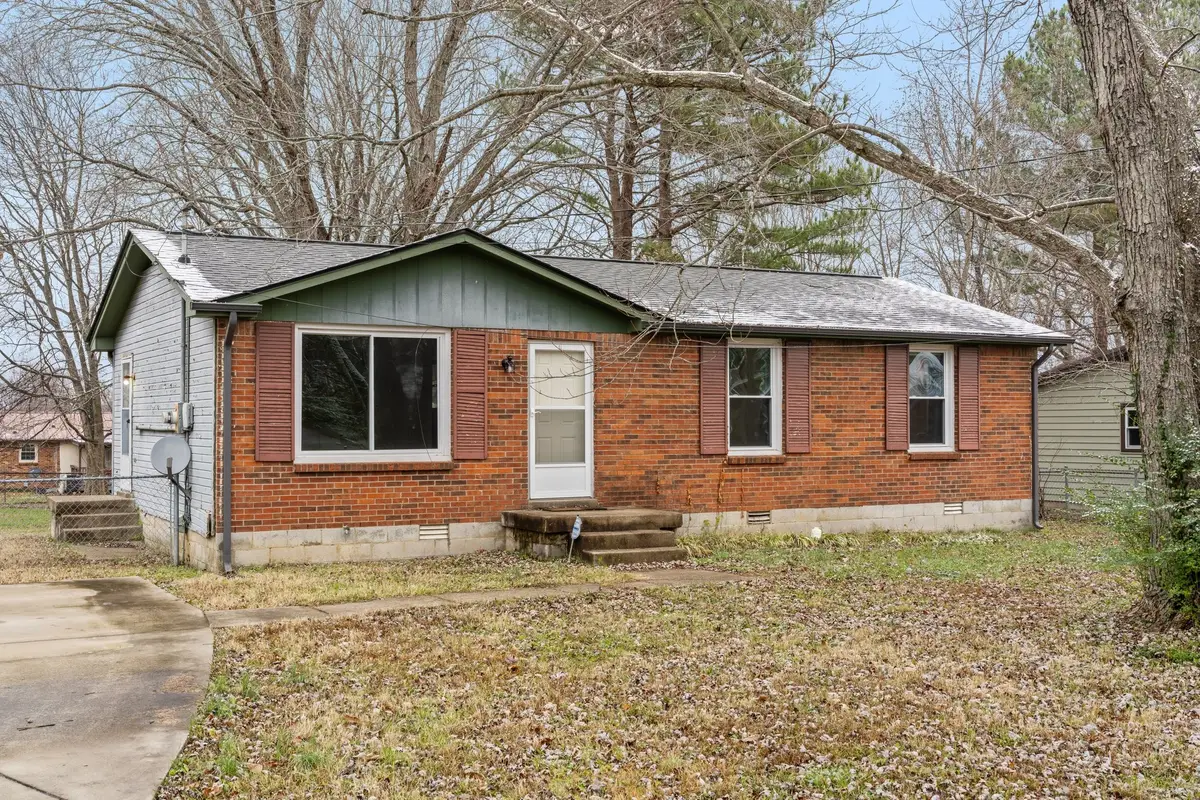 511 Jewel Dr, Clarksville, TN 37042 - Image #1