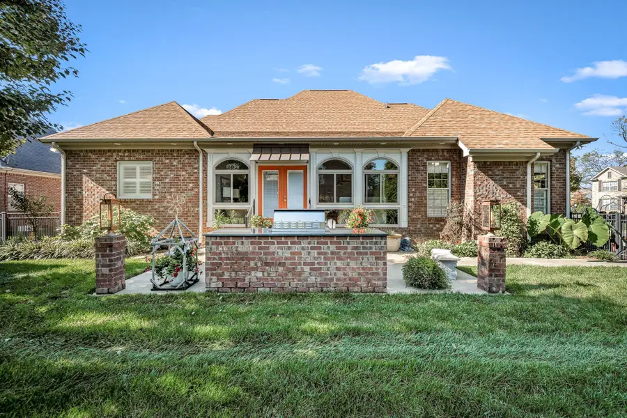 2722 Crowne Pointe Dr, Murfreesboro, TN 37130 - Image #2