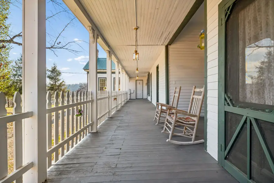 375 Highway 13 N, Waverly, TN 37185 - Image #2