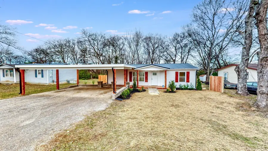 108 Decatur St, Shelbyville, TN 37160 - Image #3