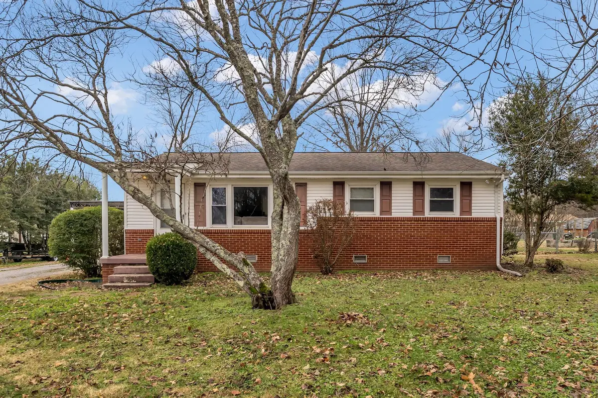 104 Lynn Ave, Watertown, TN 37184 - Image #1