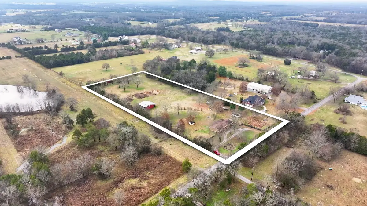 6421 Woodfin Rd, Christiana, TN 37037 - Image #1