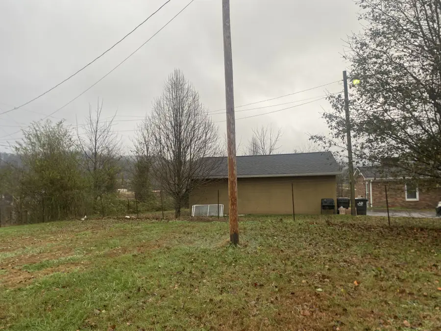 575 Simmons Cemetery Rd, Quebeck, TN 38579 - Image #3