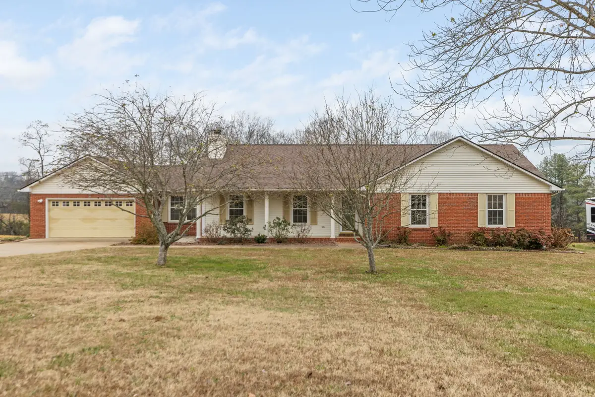1086 Cliff White Rd, Columbia, TN 38401 - Image #1