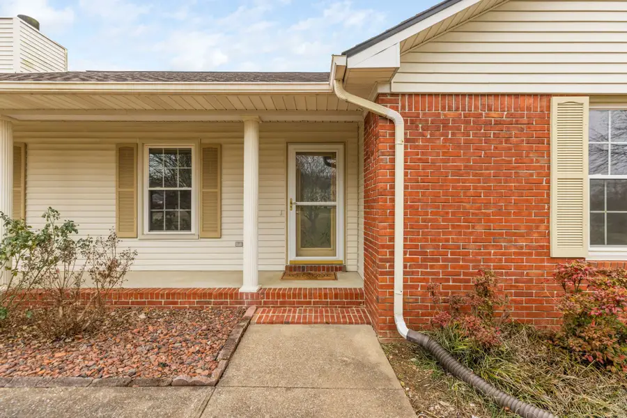 1086 Cliff White Rd, Columbia, TN 38401 - Image #2