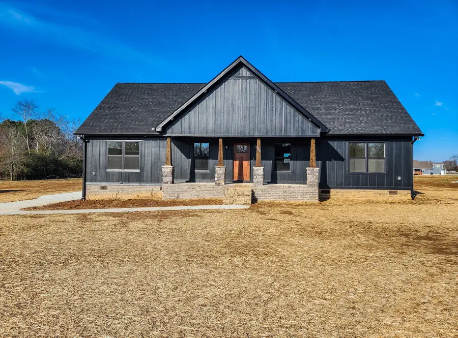 160 Wiseman Ln, Winchester, TN 37398 - Image #2