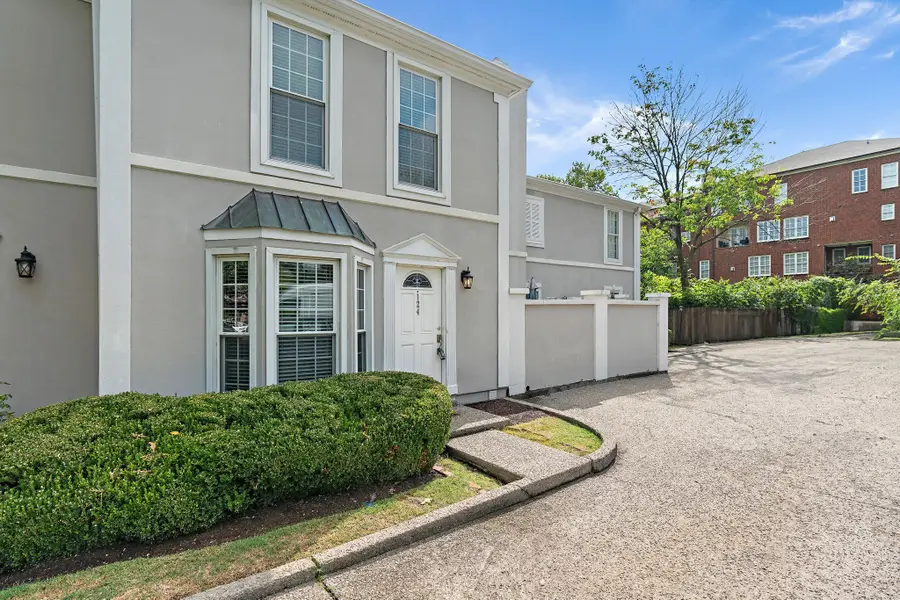 124 Acklen Park Dr, Nashville, TN 37203 - Image #2