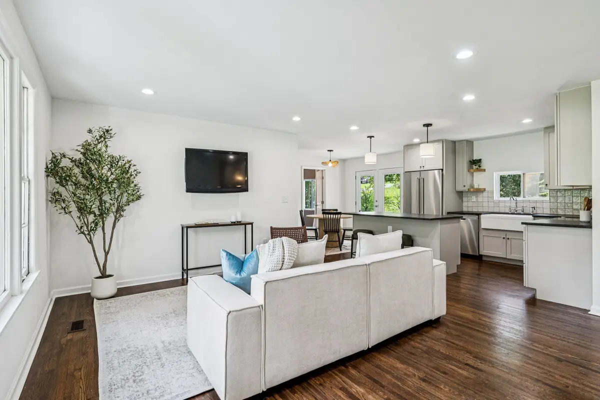 4001 Dumbarton Dr, Nashville, TN 37207 - Image #1