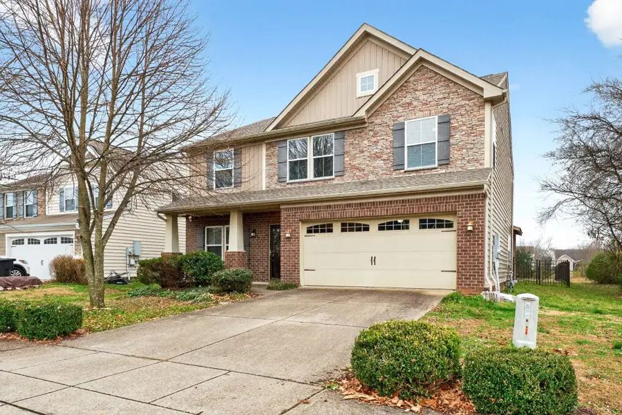 3121 Castleton Dr, Murfreesboro, TN 37128 - Image #2