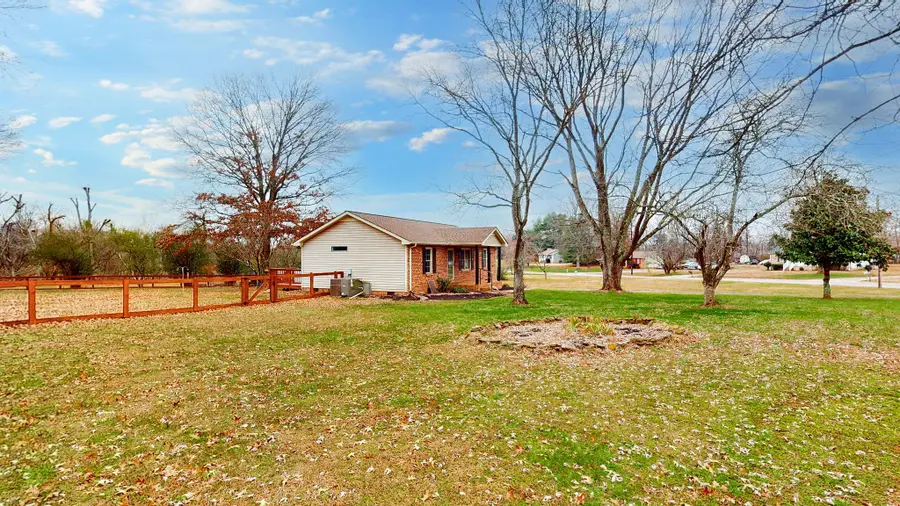 1015 Hidden Woods Trl, Gallatin, TN 37066 - Image #3