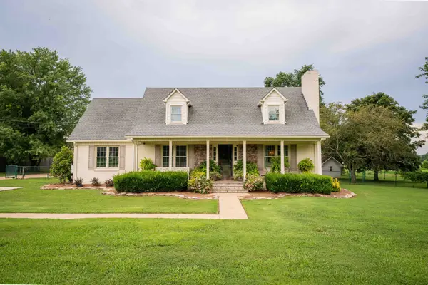 1316 Edgewood Dr S, Pulaski, TN 38478