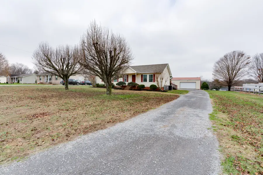 679 Airport Rd, Portland, TN 37148 - Image #2