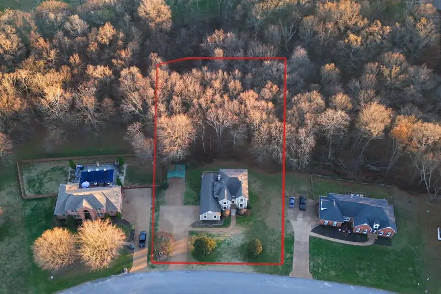 1008 Claremont Dr, Columbia, TN 38401 - Image #2