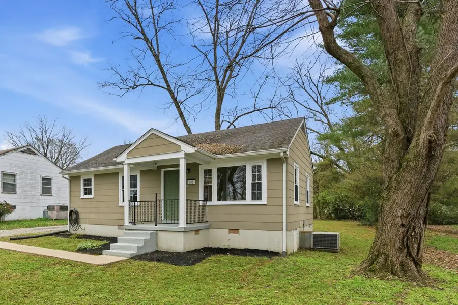 105 Brookview Cir, Columbia, TN 38401 - Image #2