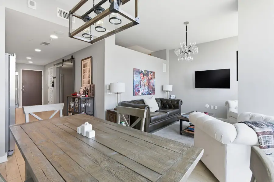 1212 Laurel St #2010, Nashville, TN 37203 - Image #2