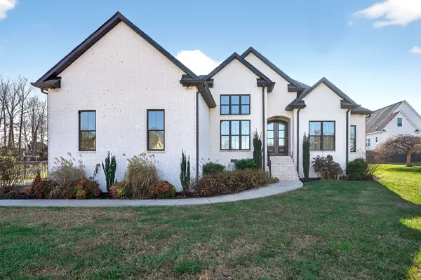 245 Saint Andrews Ct, McMinnville, TN 37110