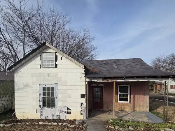 1024 Woodland St, Columbia, TN 38401