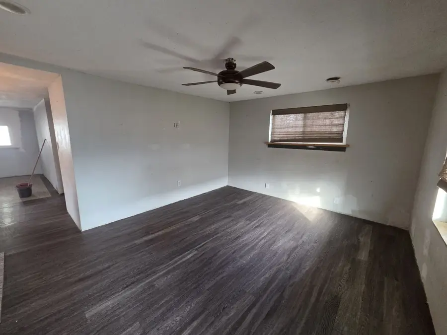 1024 Woodland St, Columbia, TN 38401 - Image #2