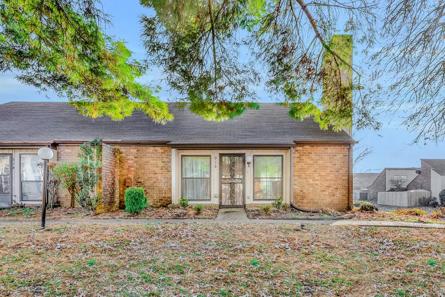 916 Old Fountain Pl, Hermitage, TN 37076 - Image #2