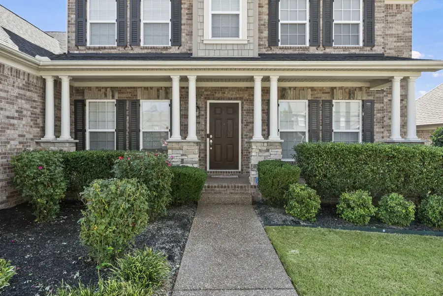 1555 Hunt Club Blvd, Gallatin, TN 37066 - Image #2