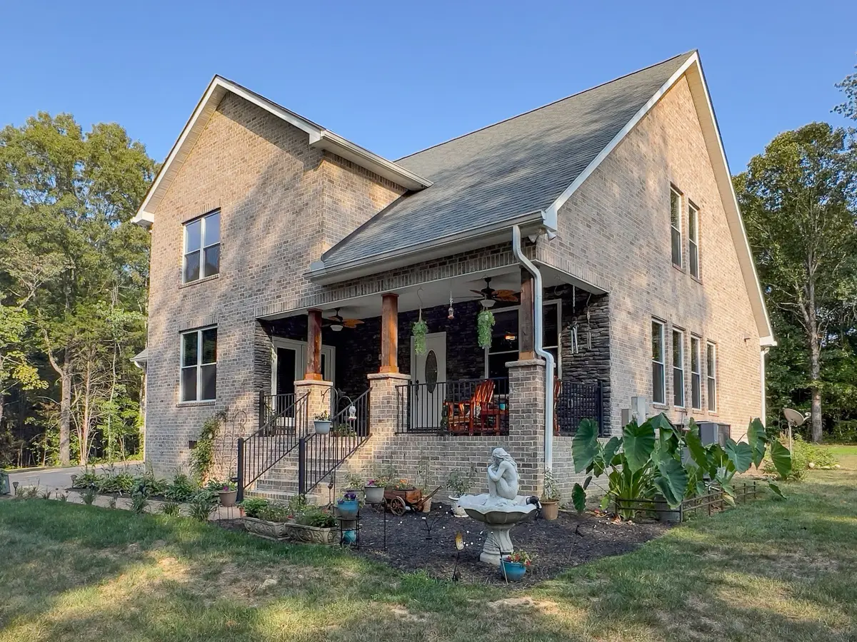 2999 Dugley Branch Dr, Bon Aqua, TN 37025 - Image #1