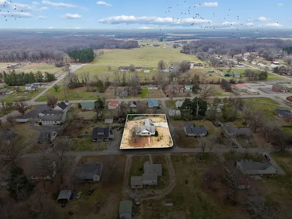 301 W King St, Morrison, TN 37357