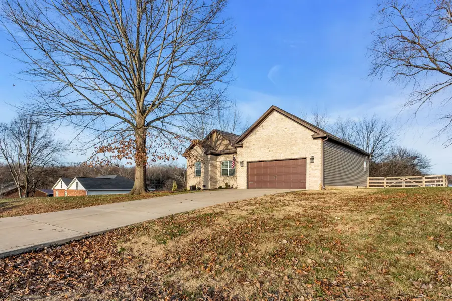 724 Redwood Cir, Columbia, TN 38401 - Image #3