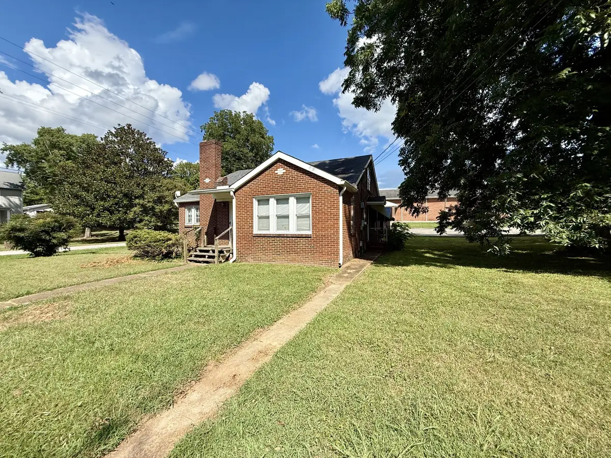 100 Murphree Ave, Centerville, TN 37033 - Image #1