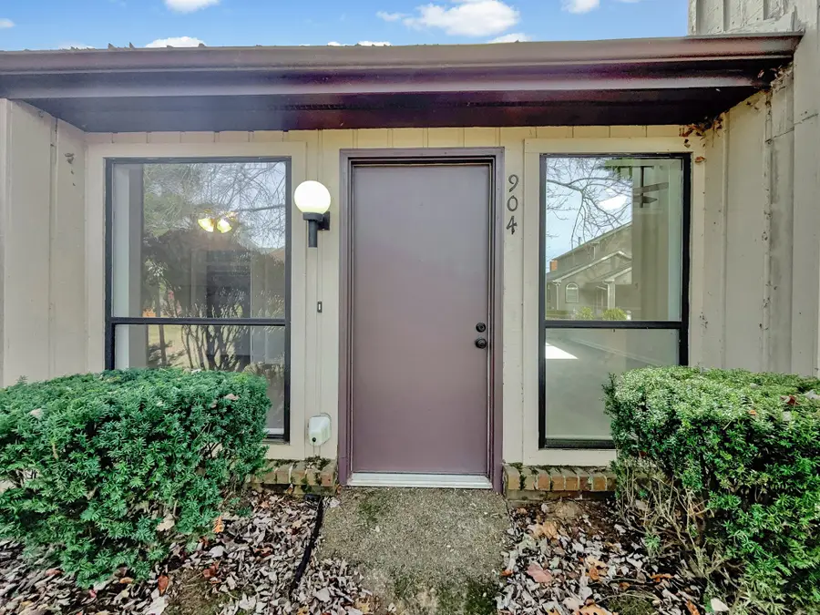 904 Old Fountain Pl, Hermitage, TN 37076 - Image #2