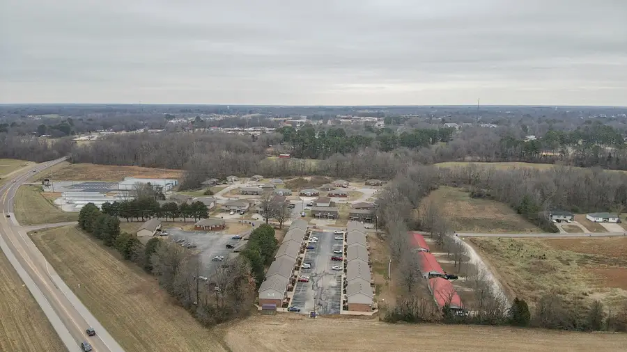 587 Baker Rd, Martin, TN 38237 - Image #3