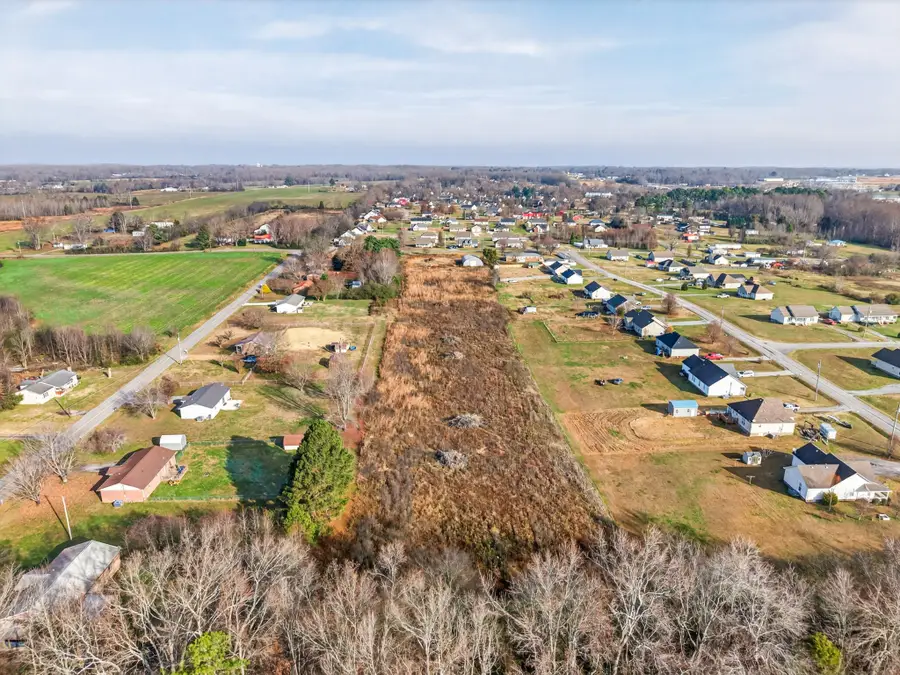 72 Monks Rd, Fayetteville, TN 37334 - Image #2