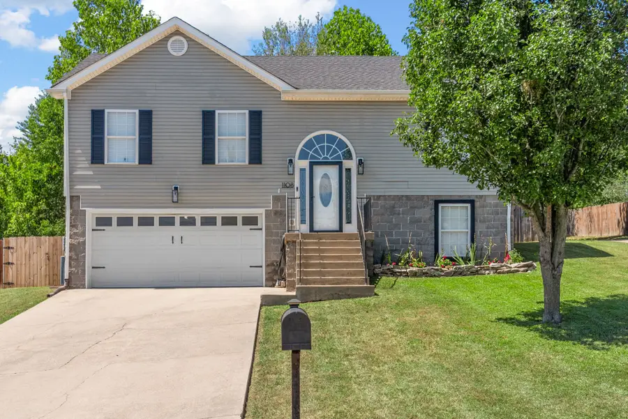 1108 Gunpoint Dr, Clarksville, TN 37042 - Image #2