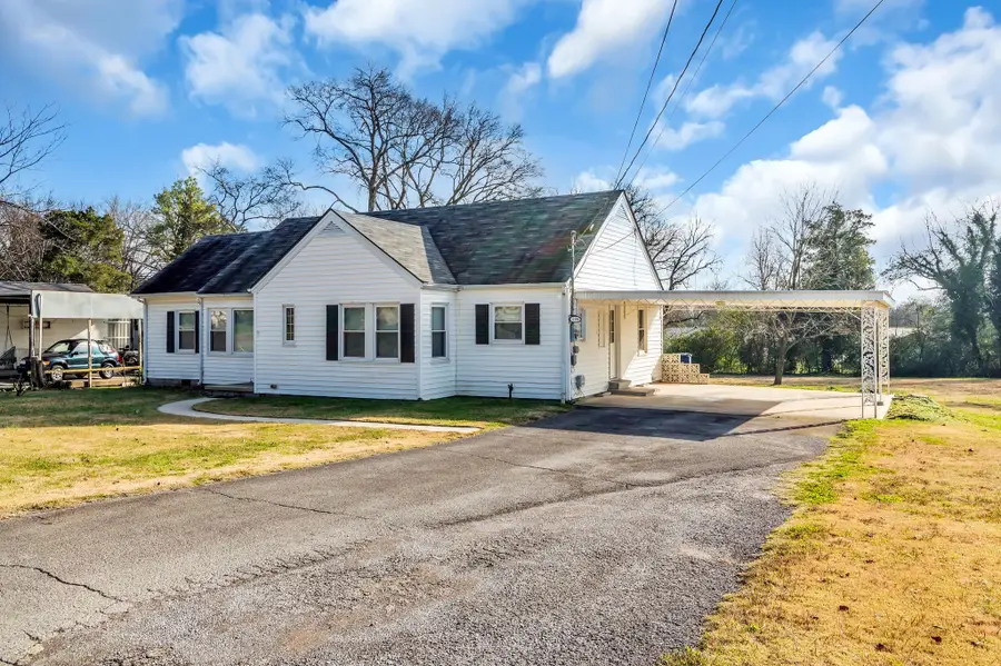 208 Hickory Dr, Shelbyville, TN 37160 - Image #3