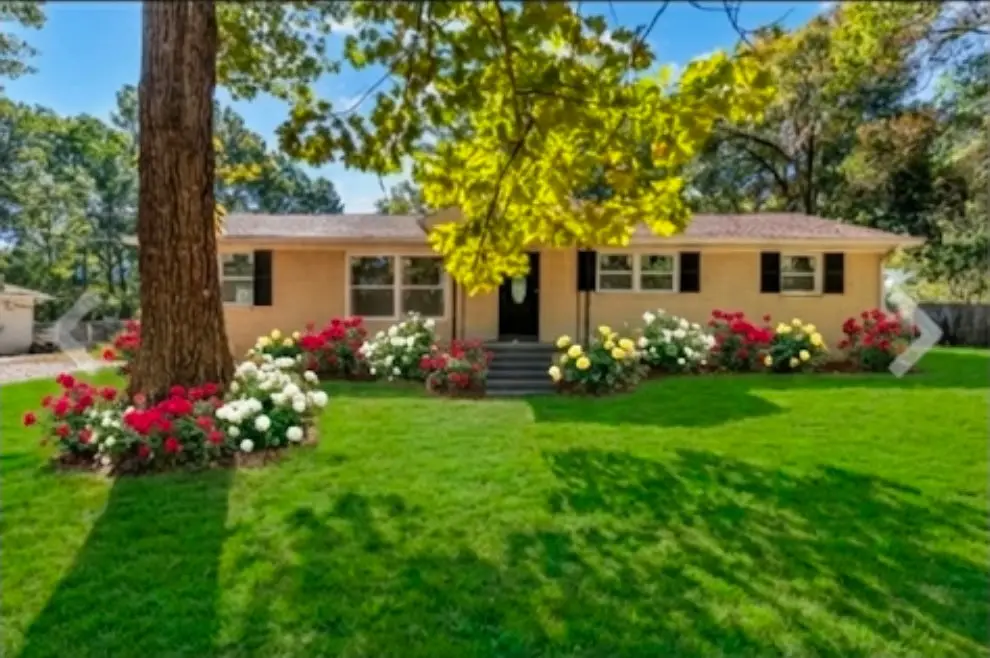 1704 George Thomas Dr, La Vergne, TN 37086 - Image #1