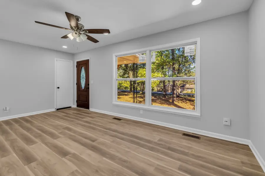 1704 George Thomas Dr, La Vergne, TN 37086 - Image #3