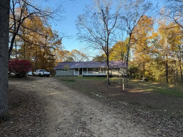 440 Deer Creek Rd, Linden, TN 37096 - Image #2