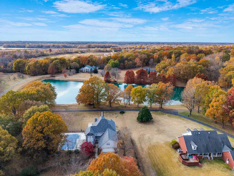 433 Sanders Bluff Rd, Humboldt, TN 38343 - Image #2