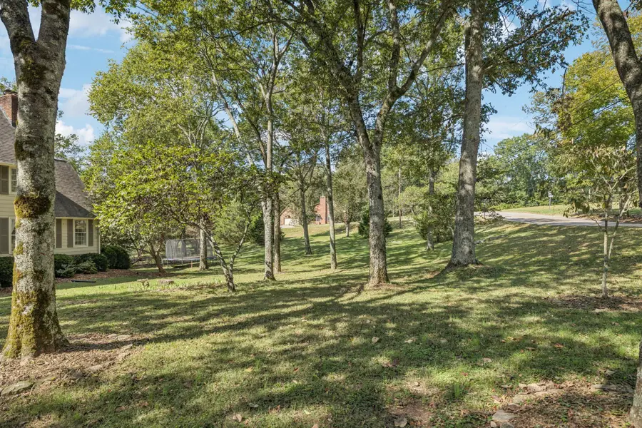 2500 Country Club Ln, Columbia, TN 38401 - Image #3