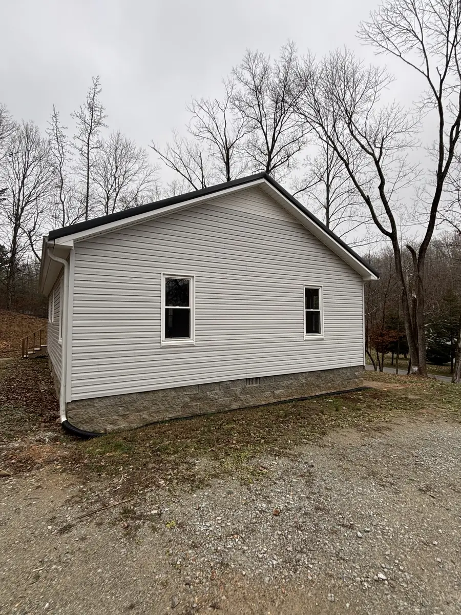 541 Clydeton Rd, Waverly, TN 37185 - Image #2