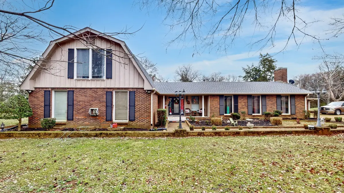 1305 Hill Lakes Ln, Lebanon, TN 37090 - Image #1